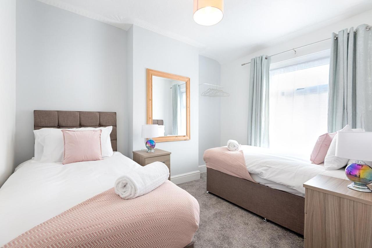 City Centre, Parking, Smart Tv'S In All Rooms Swansea Eksteriør bilde